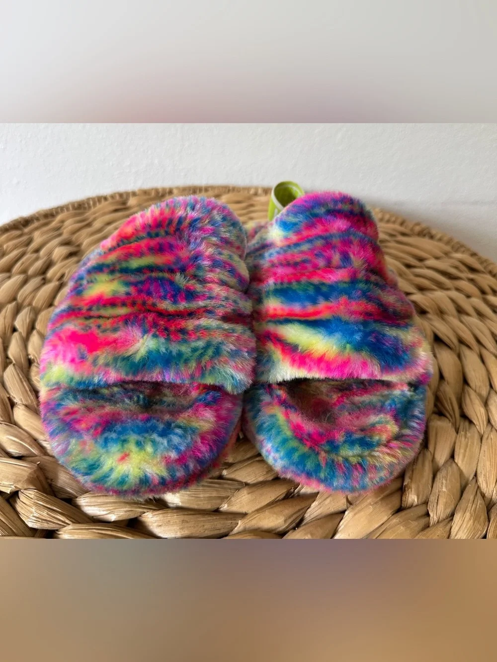 UGG Girls Fluff Yeah Pixelate Slide Sandals Slipper Rainbow Neon Pink Size 1